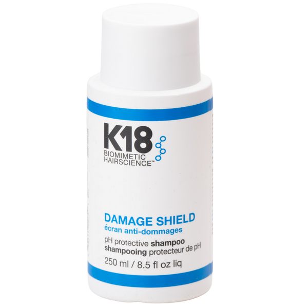 שמפו לשיער - K18 שמפו טיפולי יומיומי DAMAGE SHIELD לשמירת PH מאוזן 250 מ"ל מאת קיי 18 K18 | | אידיאלית ל- K18 שמפו לשיער | מושלמת ל- {{ product_use_case }}